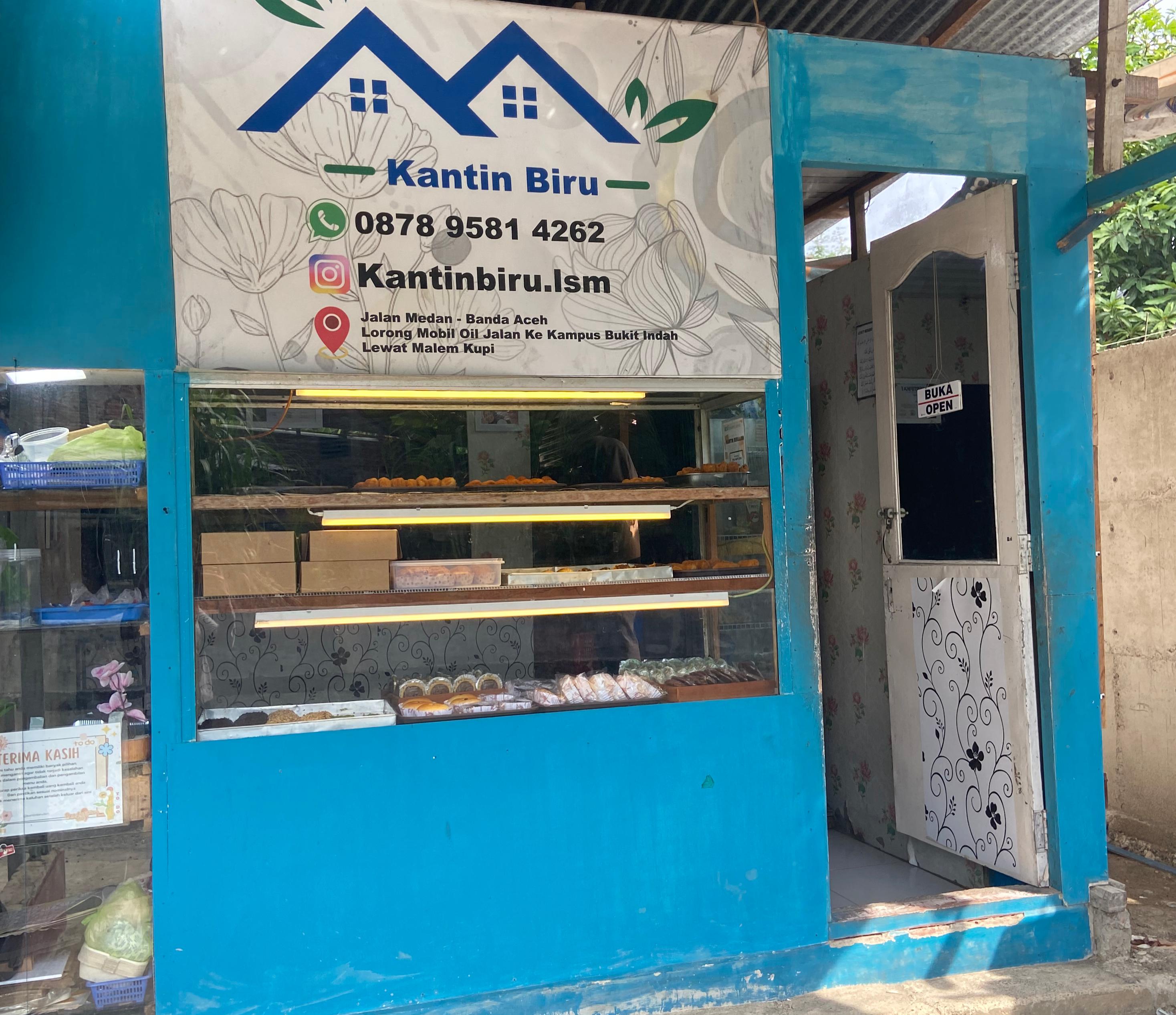 Kantin Biru, Jajanan Enak Harga Affordable
