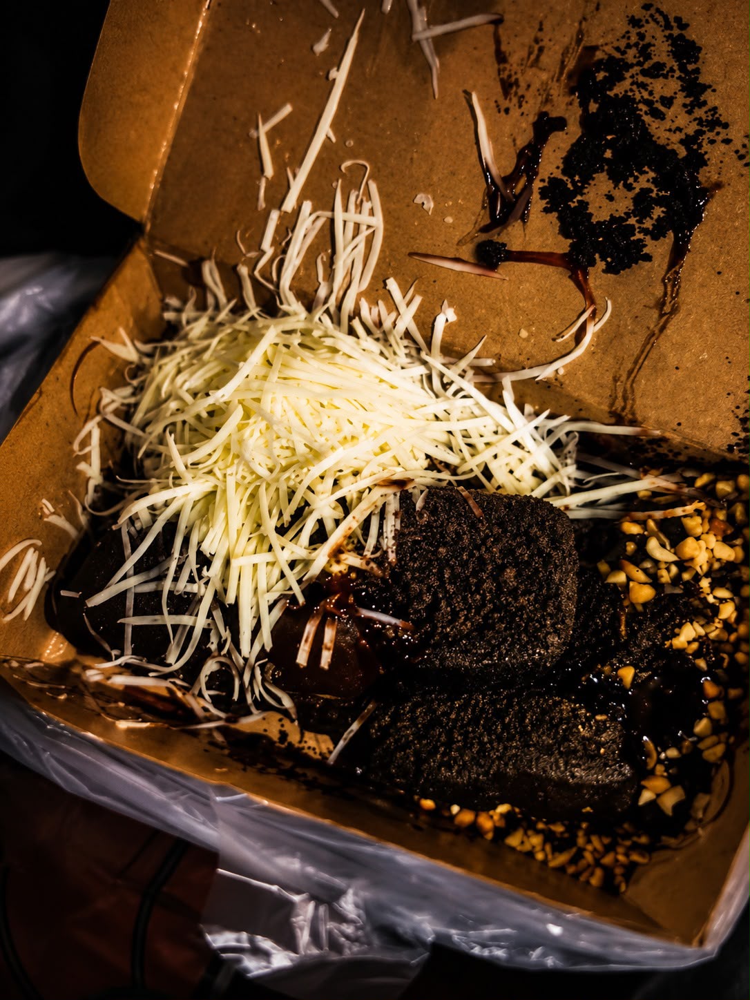 Kue Balok Lumer Jadi Pilihan Camilan Sore di Jalan Darussalam