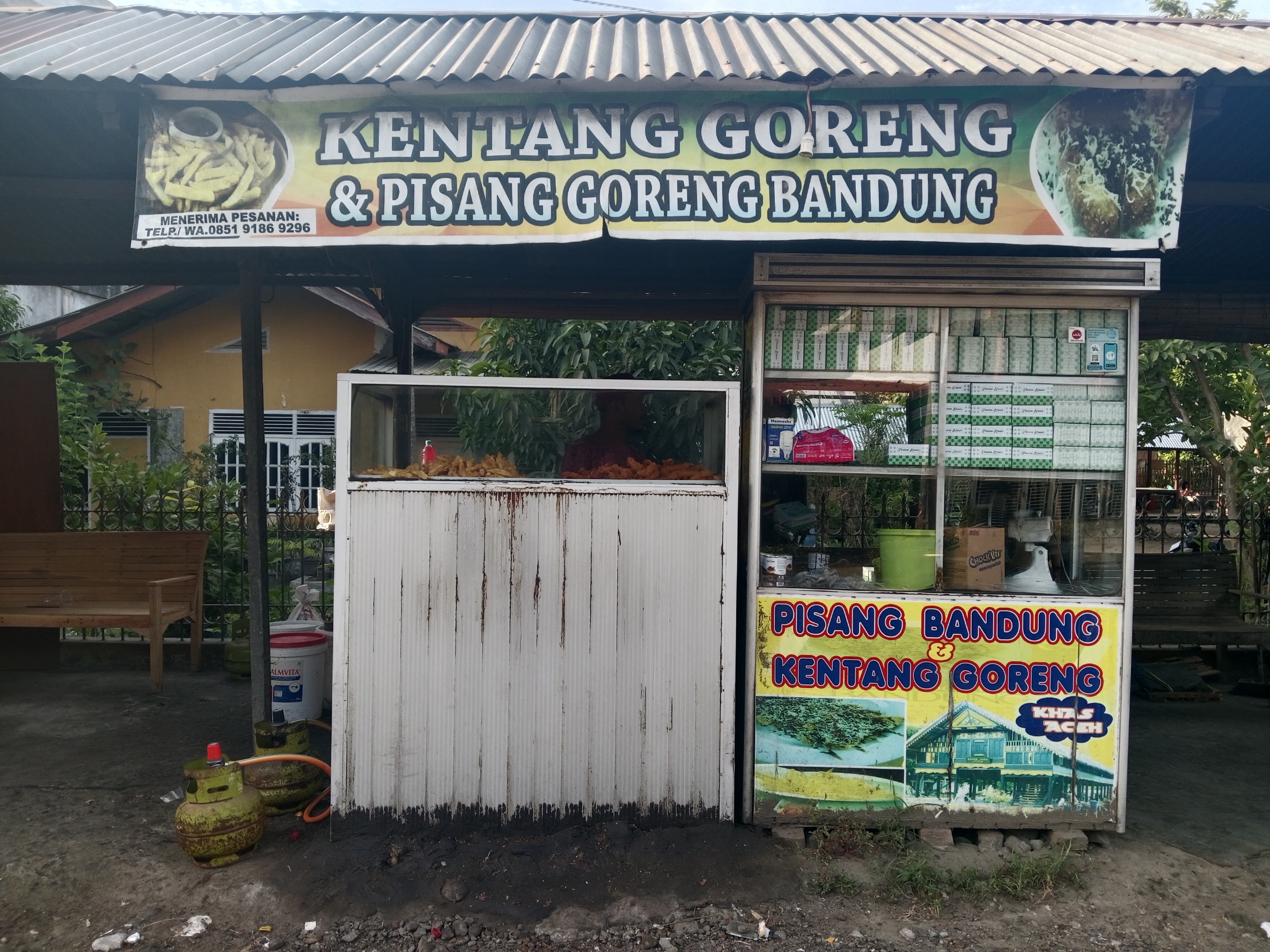 Kentang Goreng dan Pisang Goreng Bandung Jadi Camilan Favorit Warga Batupat Barat