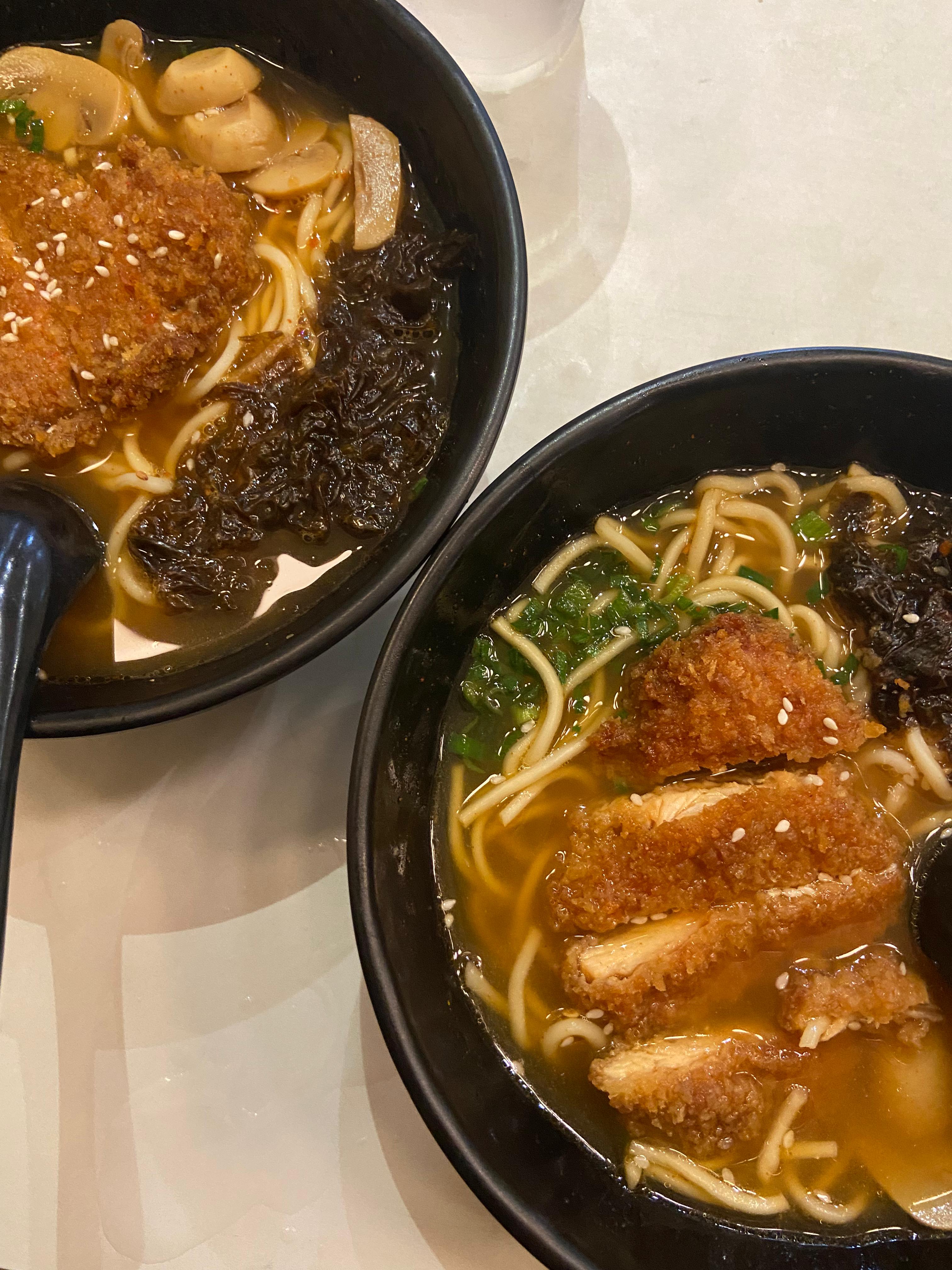 Jinjja Ramen Jadi Pilihan Pelanggan Menikmati Kuliner Korea di Lhokseumawe