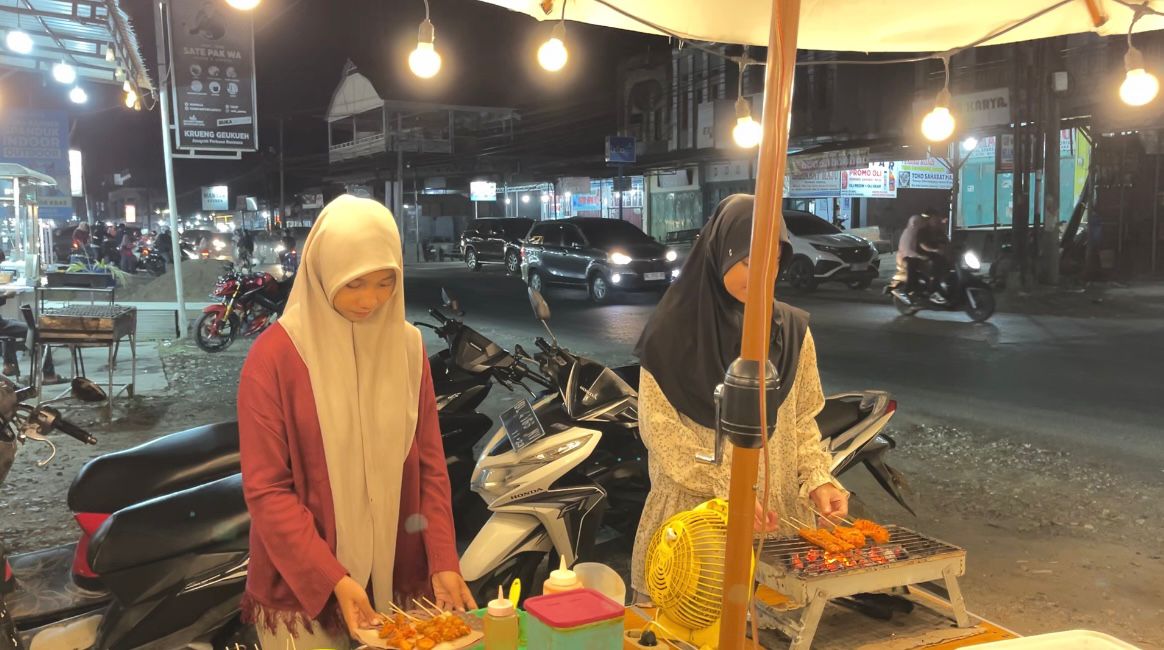 Bakaran Super Ricu, UMKM Kuliner Bakaran Yang Digemari Warga Krueng Geukuh